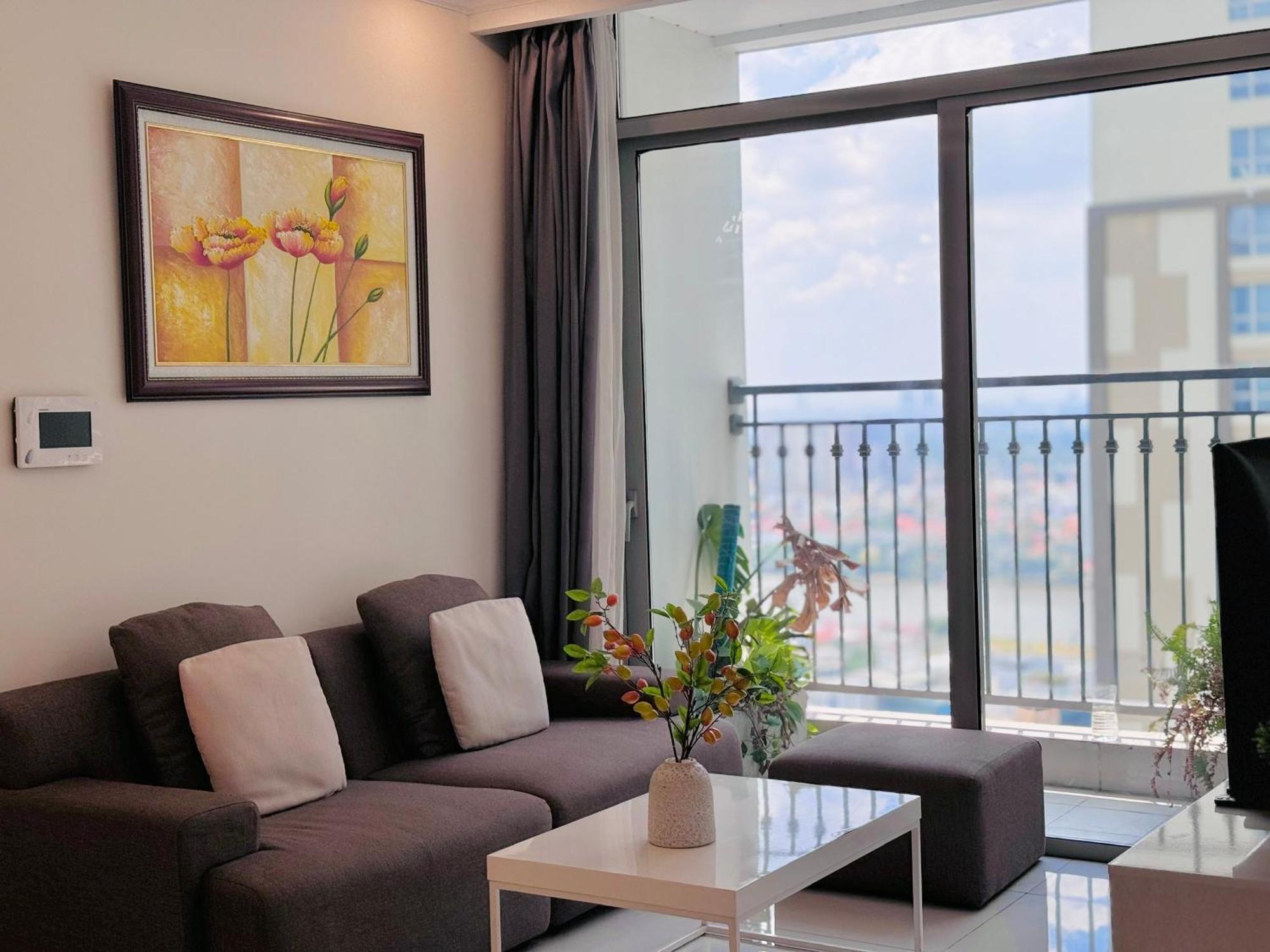Apartment Vinhomes Park Minhminh - Ho Dich Vu Landmark Cho Thue *