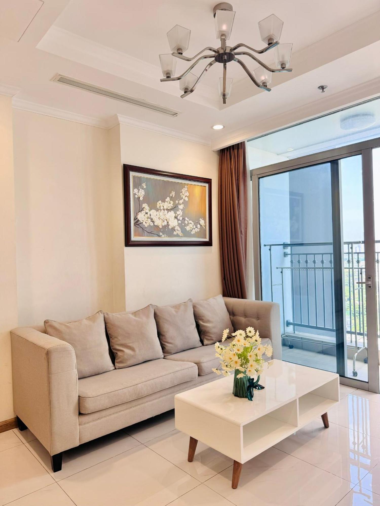 Vinhomes Park Minhminh - Ho Dich Vu Landmark Cho Thue Apartment *