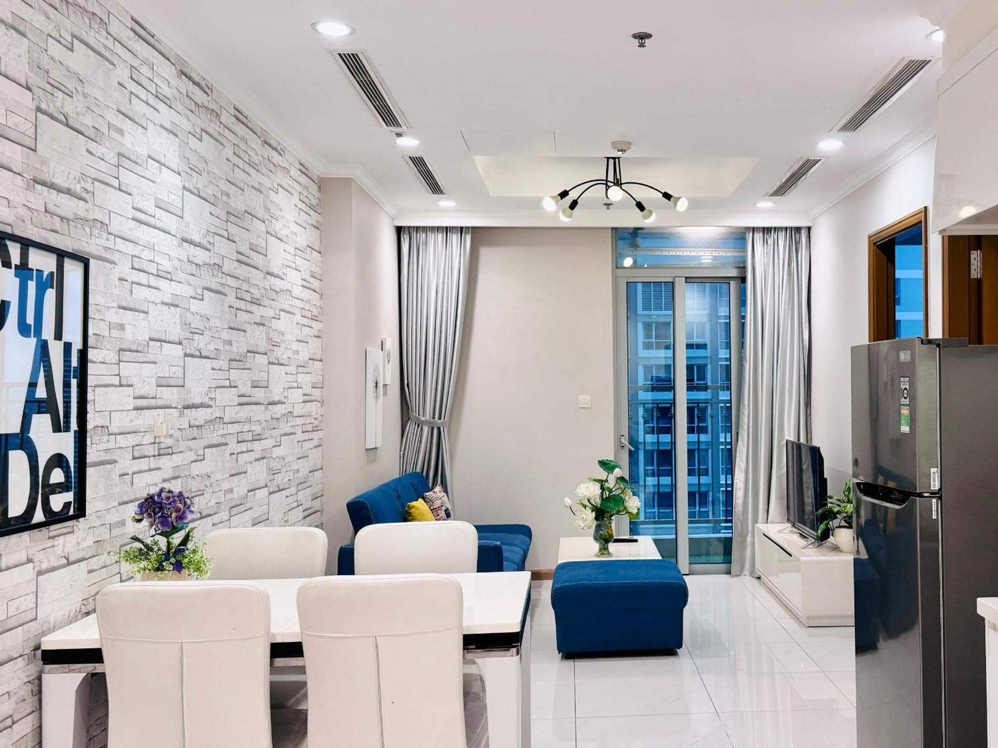 Apartment Vinhomes Park Minhminh - Ho Dich Vu Landmark Cho Thue *